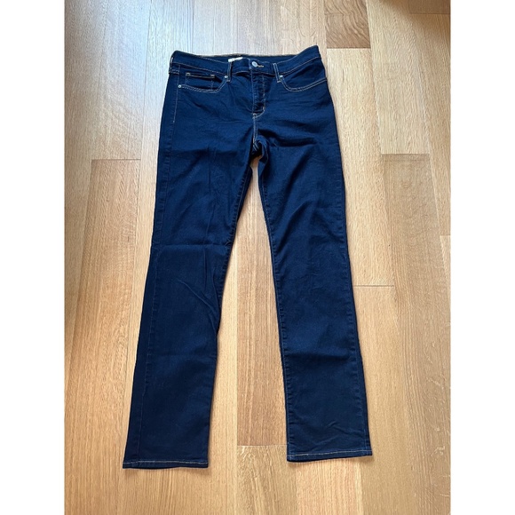 Levis Dark Blue 314 Shaping Straight Women's Stretch Denim Jeans - Picture 5 of 10